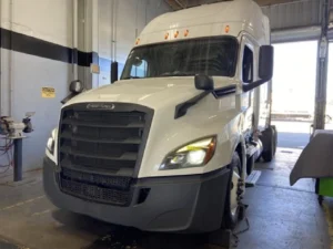 2020 FREIGHTLINER CASCADIA 126