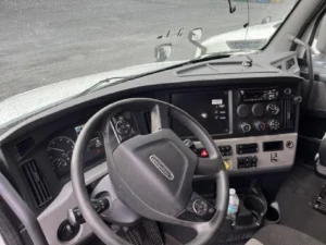 2020 FREIGHTLINER CASCADIA 126