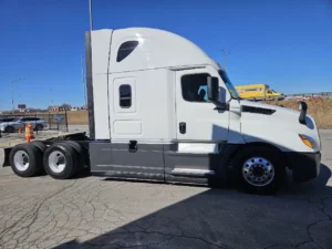 2021 FREIGHTLINER CASCADIA 126