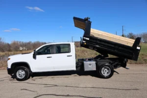 2023 CHEVROLET SILVERADO 5500HD