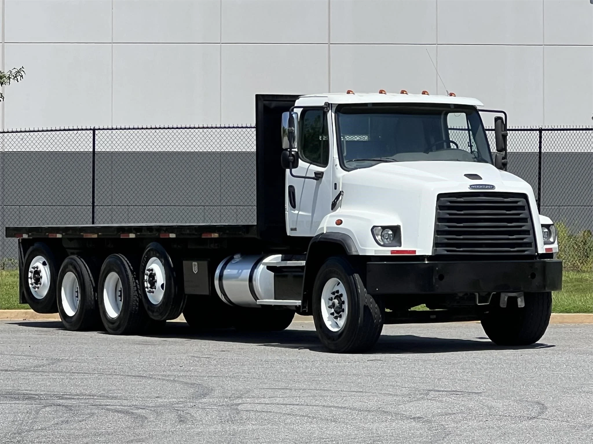 2016 FREIGHTLINER 114SD